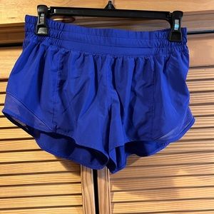 Lululemon Hottie Hot Short size 8 purple